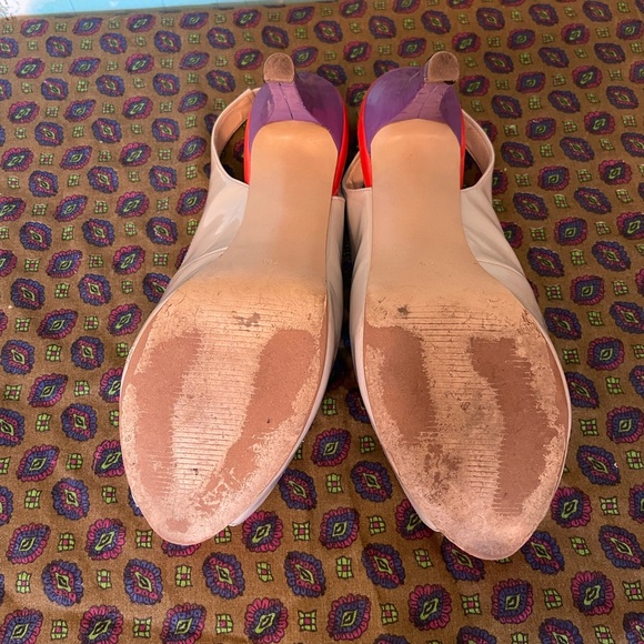 Guess Tan/Orange/Purple Stiletto Heals Size 7 - Picture 4 of 8